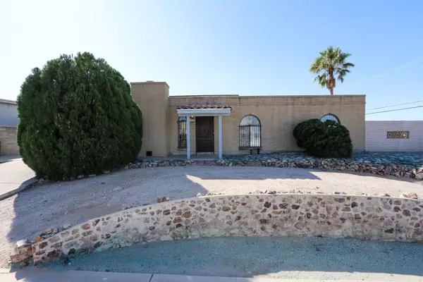 9502 E Myra Drive, Tucson, AZ 85730