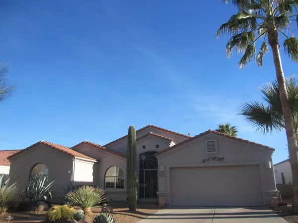 2719 S Fade Drive, Green Valley, AZ 85614