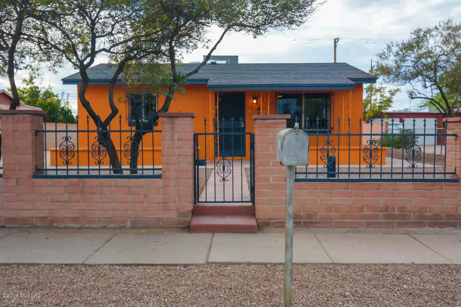 4558 S 11Th Avenue, Tucson, AZ 85714