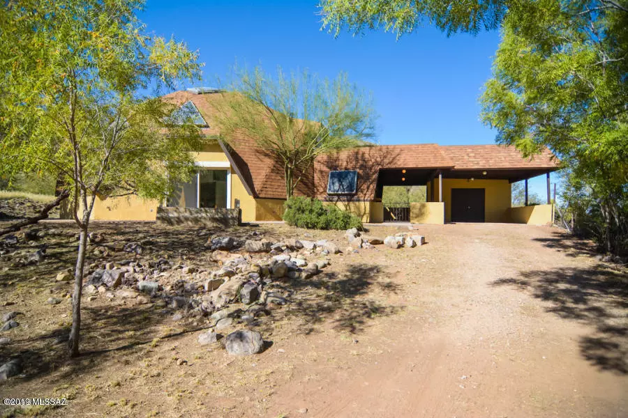 2990 E Carr Canyon Road, Hereford, AZ 85615