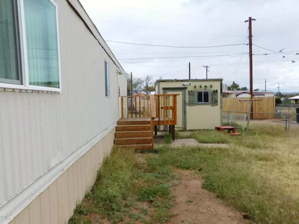 Benson, AZ 85602,693 E Lake Drive