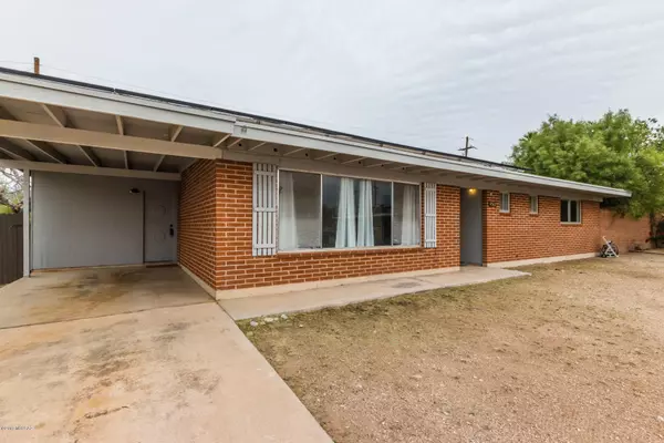 8517 E Baker Place, Tucson, AZ 85710