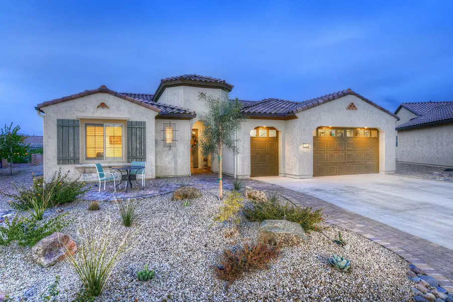 565 N Ruby Moon Lane, Green Valley, AZ 85614