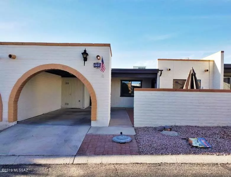 1407 W Placita Apache, Green Valley, AZ 85622