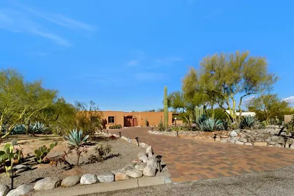 1622 W San Lucas Drive, Tucson, AZ 85704