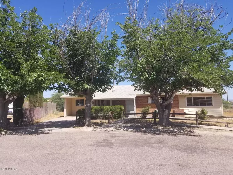 657 E Post Road, Benson, AZ 85602