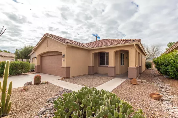 9837 N Majestic Vista Lane, Tucson, AZ 85743