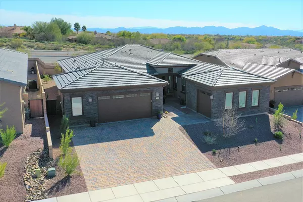 743 W Aviator Crossing Drive, Oro Valley, AZ 85755