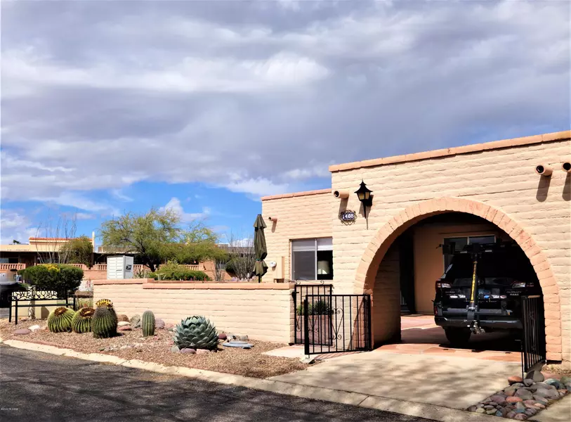 1408 W Aztec Court, Green Valley, AZ 85622