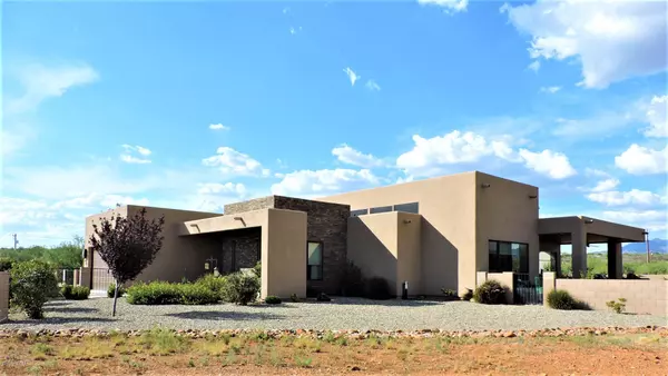 1797 Ginter Court, Rio Rico, AZ 85648