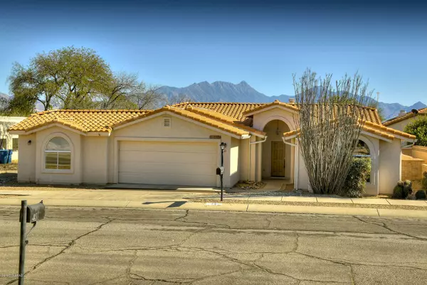 35 W Calle Nogal, Green Valley, AZ 85614