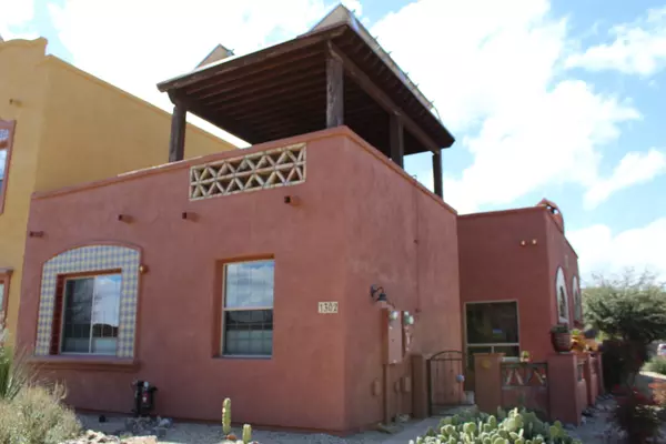 Tubac, AZ 85646,1302 Golden Gate