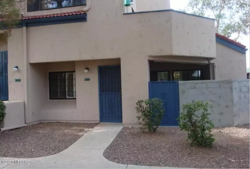 Tucson, AZ 85719,4277 N River Grove Circle #122