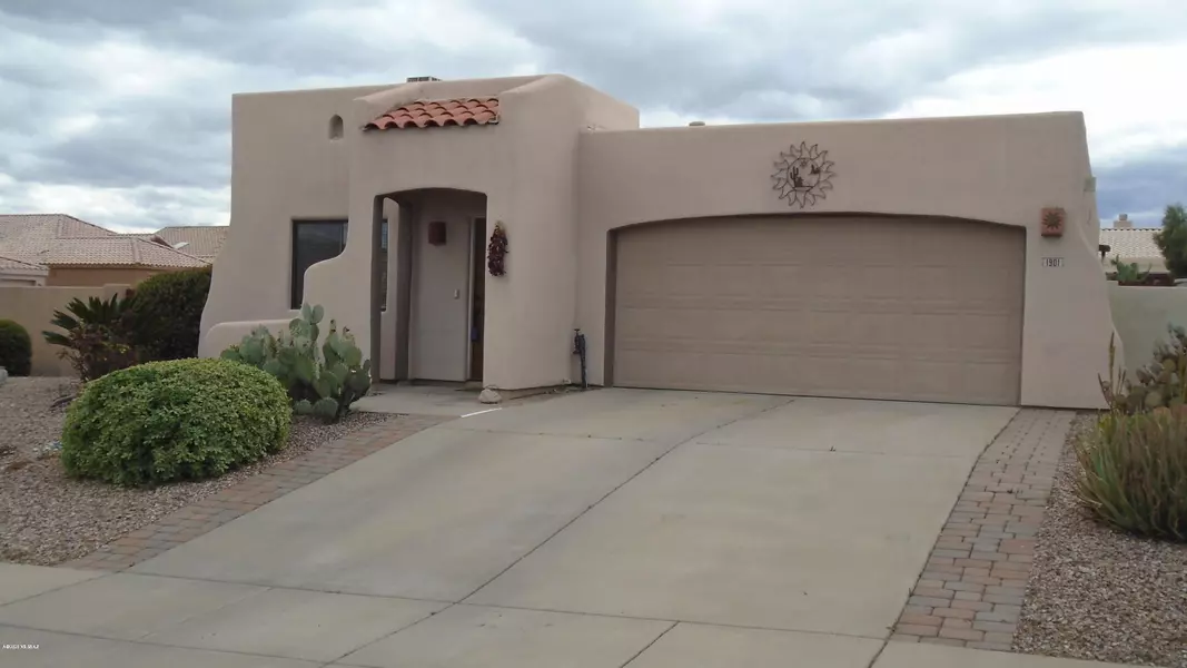 1901 N Santa Cecilia, Green Valley, AZ 85614