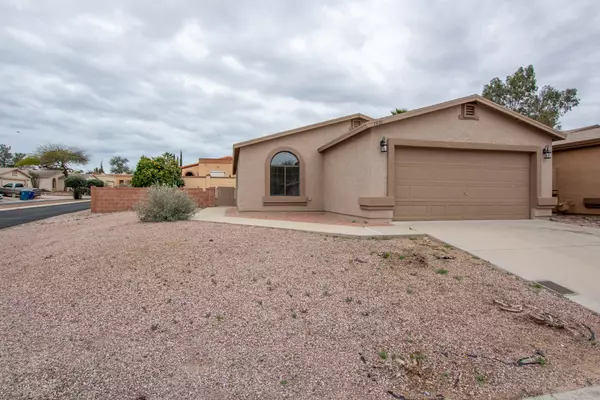 1901 N Placita De Juno, Green Valley, AZ 85614