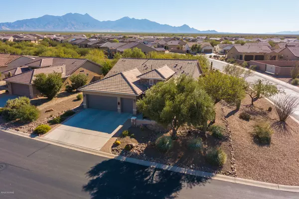 2318 E Skywalker Way, Green Valley, AZ 85614