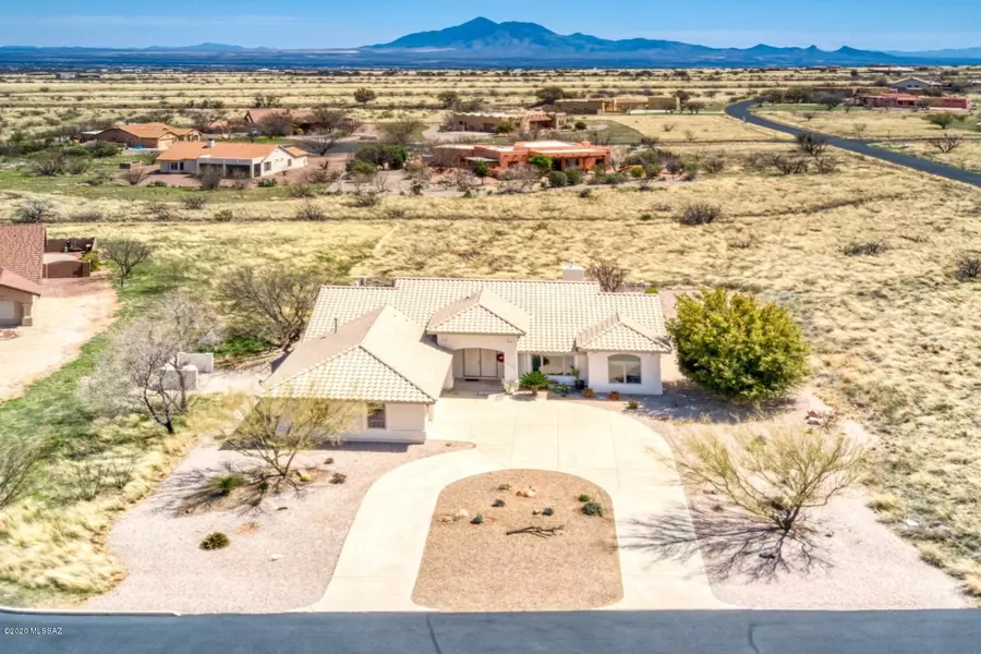 5810 E Silver Leaf Court, Hereford, AZ 85615