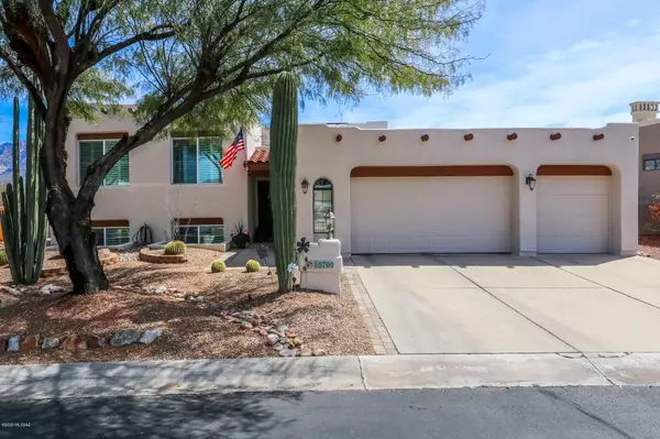 10700 N La Quinta Drive, Oro Valley, AZ 85737