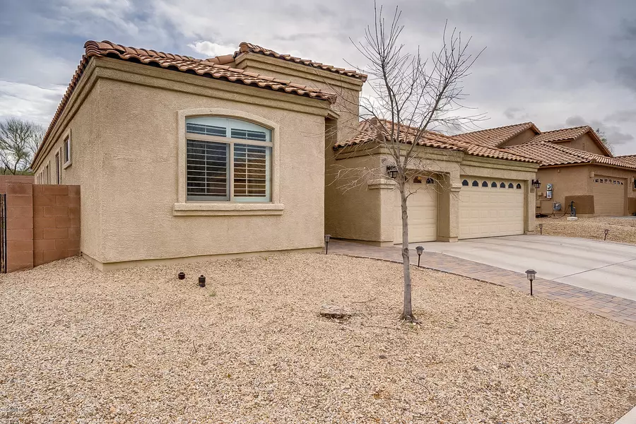 172 N Old Camp Lane, Sahuarita, AZ 85629