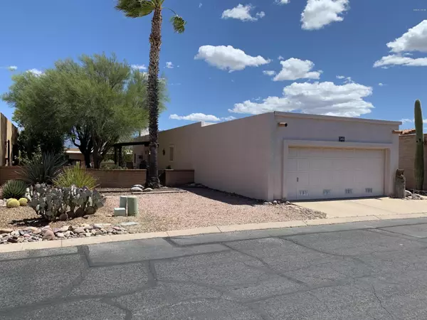 1672 W Retorno De Manana, Green Valley, AZ 85622