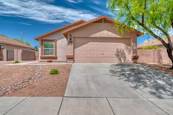 8217 E Sundew Drive, Tucson, AZ 85710