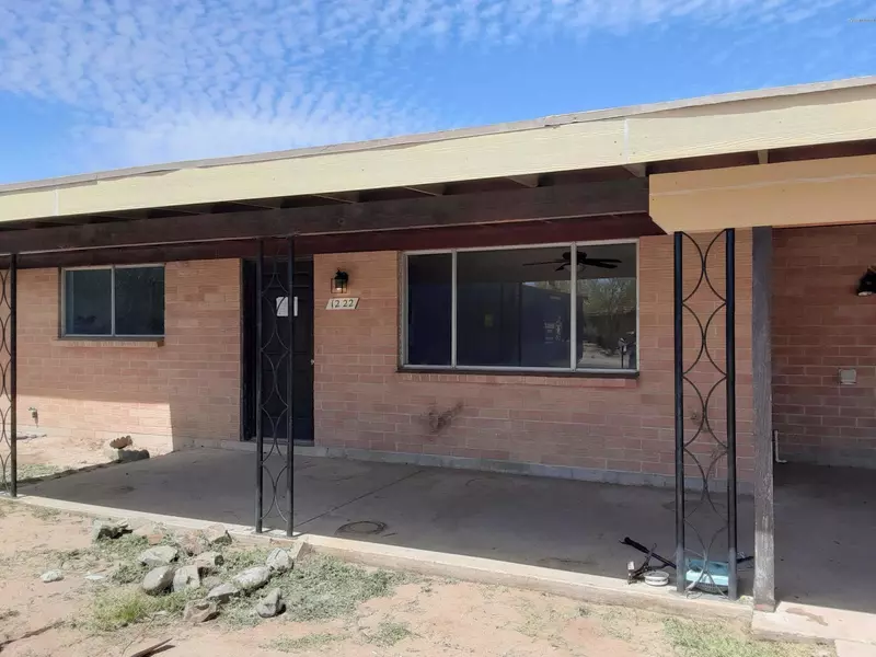 1222 W Calle De La Plaza, Sahuarita, AZ 85629