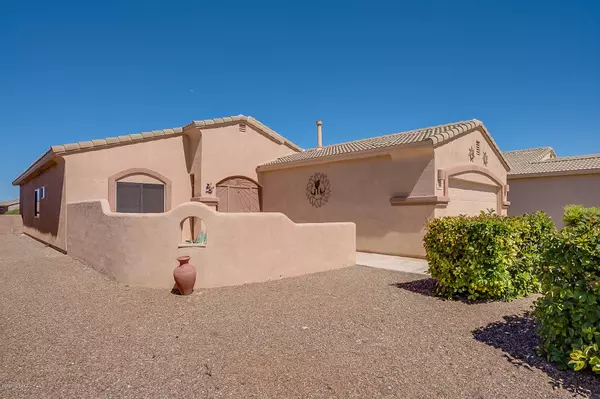 2241 S Pecan Vista Drive, Green Valley, AZ 85614