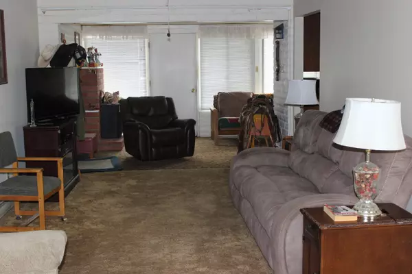 Pearce, AZ 85625,906 E Christmas Tree Lane