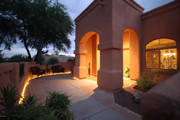 12311 N Tall Grass Drive, Oro Valley, AZ 85755