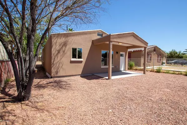 325 E 33rd Street, Tucson, AZ 85713