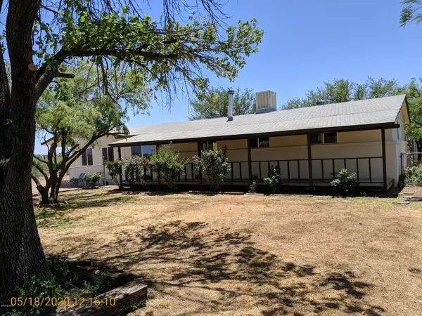 542 W Sunset Road, Huachuca City, AZ 85616