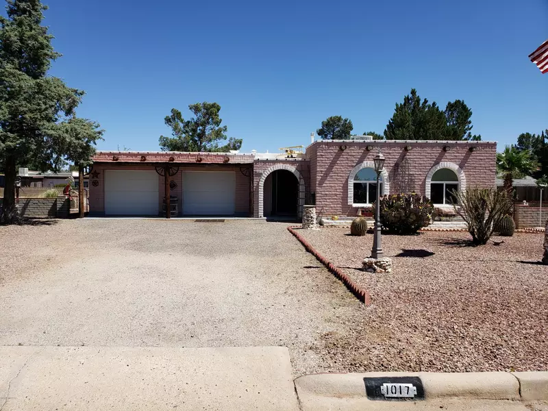 1017 Justin Street, Pearce, AZ 85625