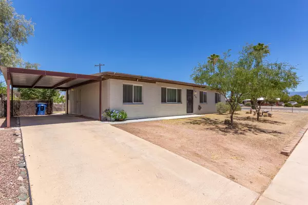 6741 E Nelson Drive, Tucson, AZ 85730