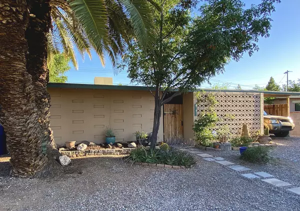 4210 E Valentine Street, Tucson, AZ 85711