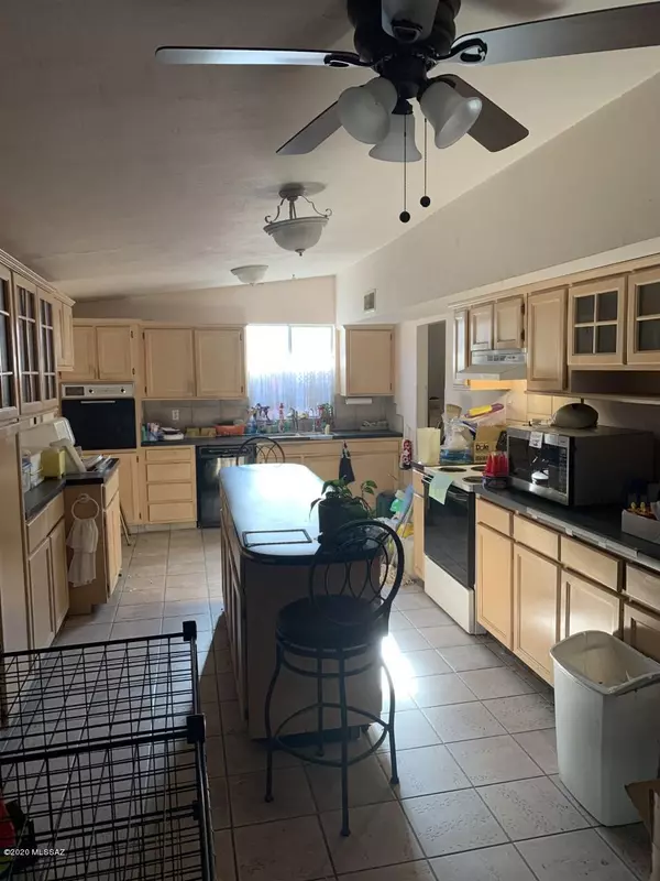 Tucson, AZ 85710,7250 E Eli Drive