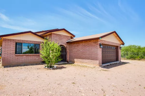 454 Fronda Court, Rio Rico, AZ 85648