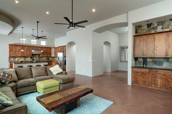 Marana, AZ 85658,12594 N Fallen Shadows Drive