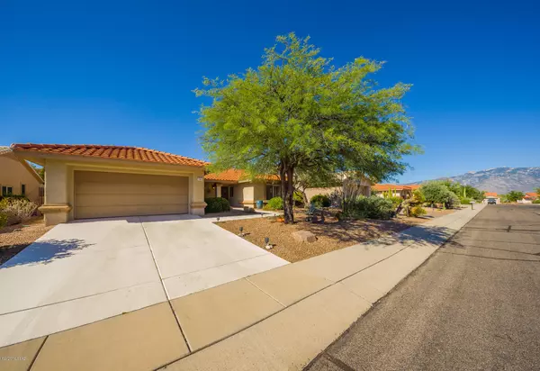 1281 E Royal Ridge Drive,  Oro Valley,  AZ 85755