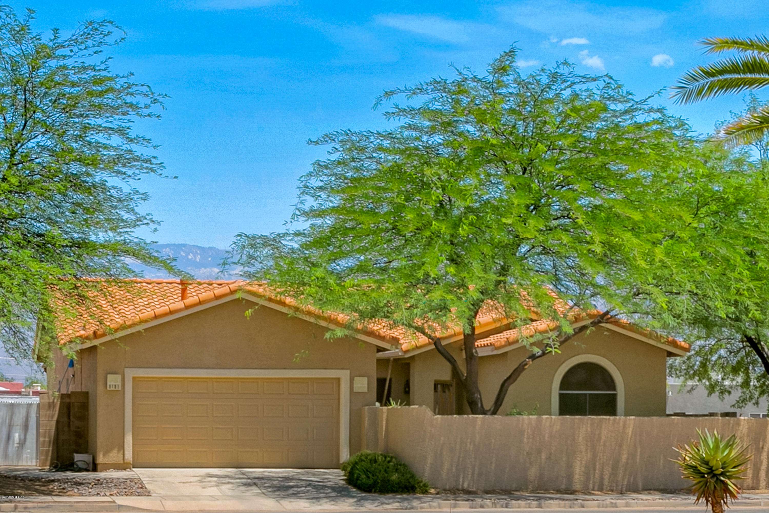 8181 E Lee Street, Tucson, AZ 85715