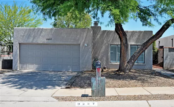 9227 E Calle Diego, Tucson, AZ 85710