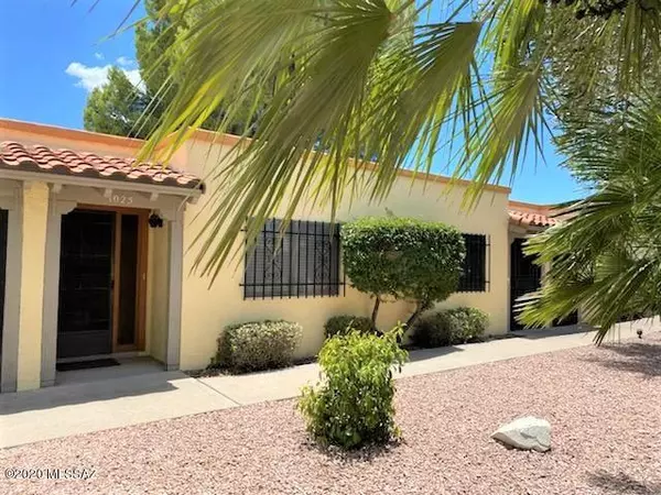 1025 S Calle De Las Casitas, Green Valley, AZ 85614