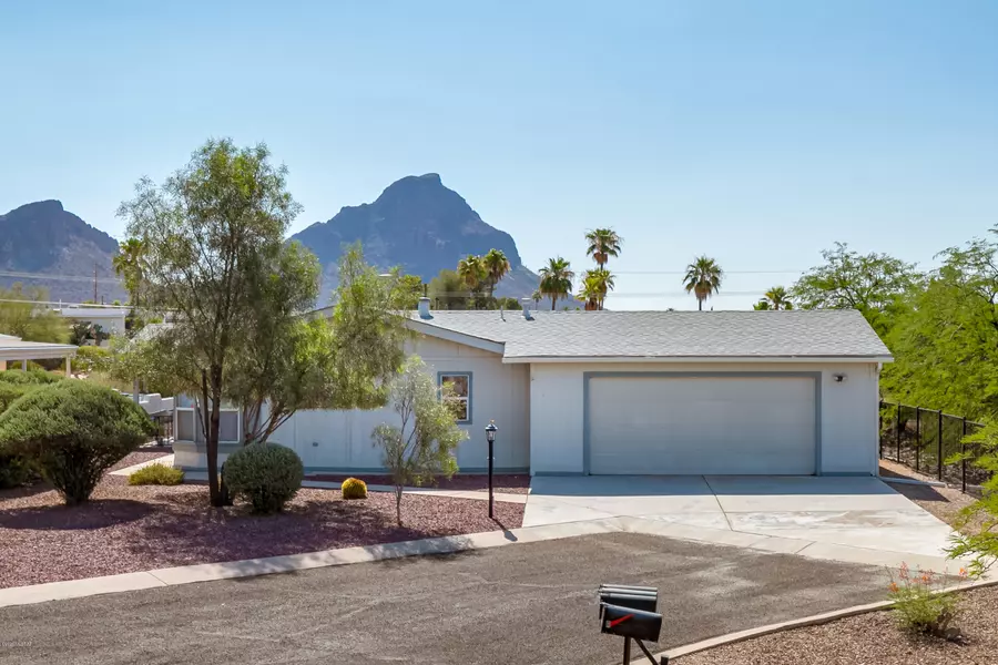 2803 S Desert Hawk Place, Tucson, AZ 85713