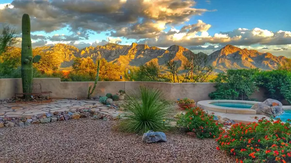 487 W Coyote Moon Place, Oro Valley, AZ 85755