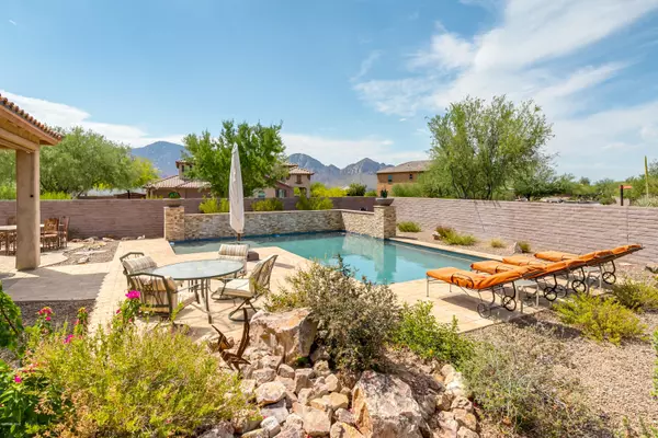 460 E Basket Carrier Way, Oro Valley, AZ 85755