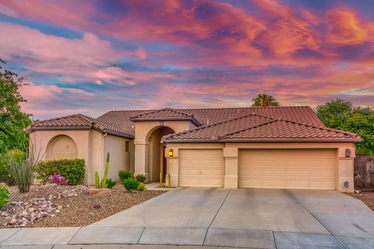 Oro Valley, AZ 85755,274 W Woodburne Place