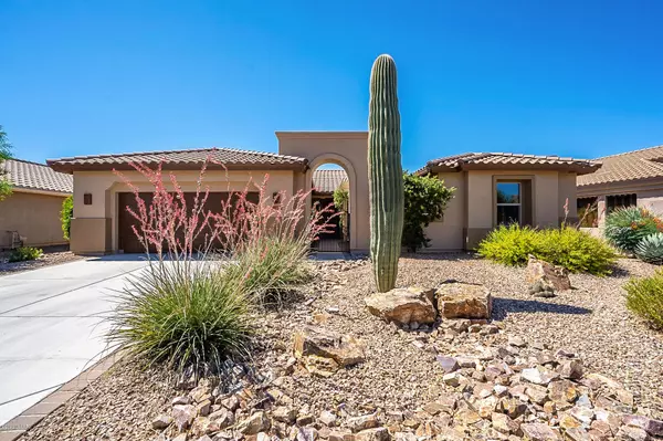 2620 E Genevieve Way, Green Valley, AZ 85614