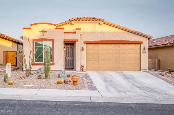 12114 N Golden Mirror Drive, Marana, AZ 85658