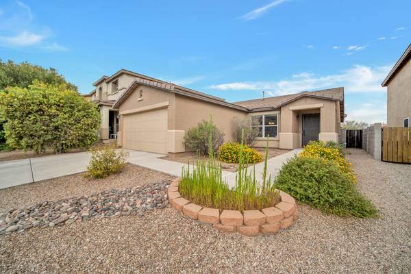 5717 W King Snake Drive, Tucson, AZ 85742