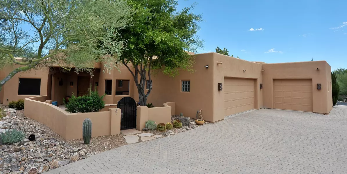 1504 N Desert Trumpet Court, Tucson, AZ 85745