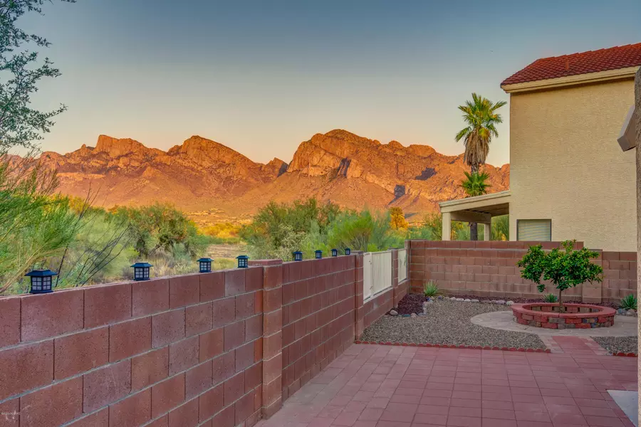 10392 N Fair Mountain Drive, Oro Valley, AZ 85737